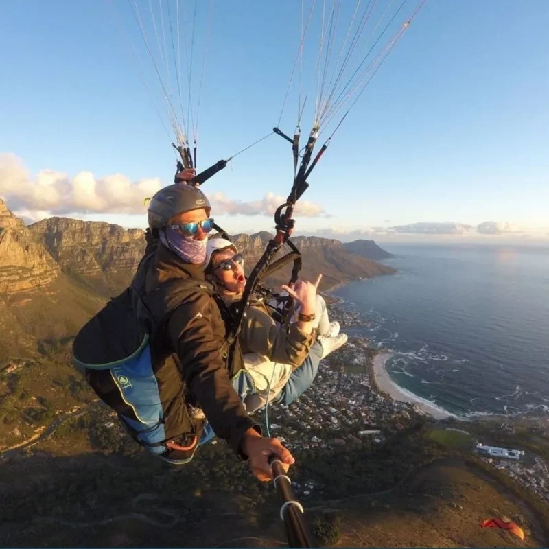 Paragliding from Signal Hill Mountain to Sea Point Promenade